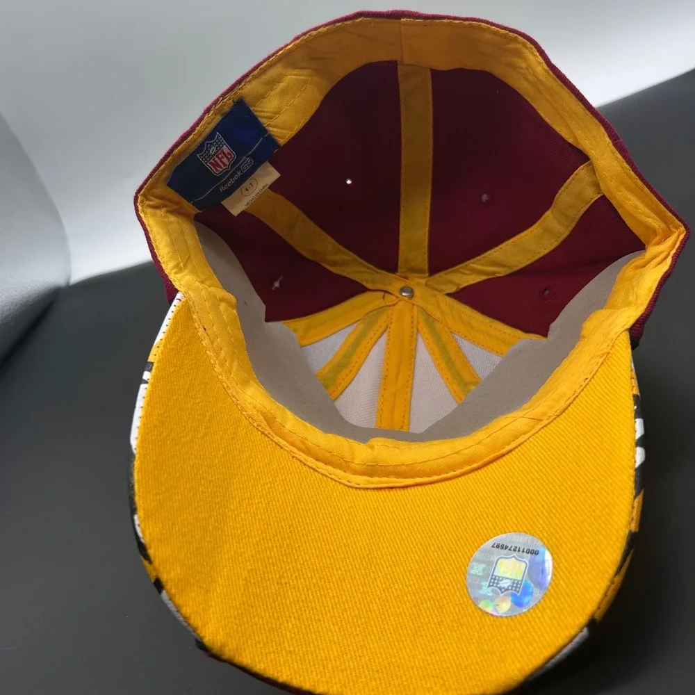 Vintage Washington Redskins Commander Hat Cap Youth‎ Reebok NFL Fitted Graphic